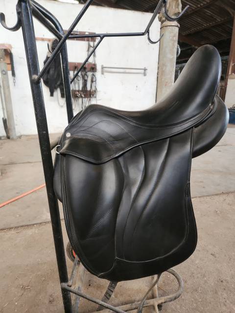 Sella da dressage Antarès  17" - 2018