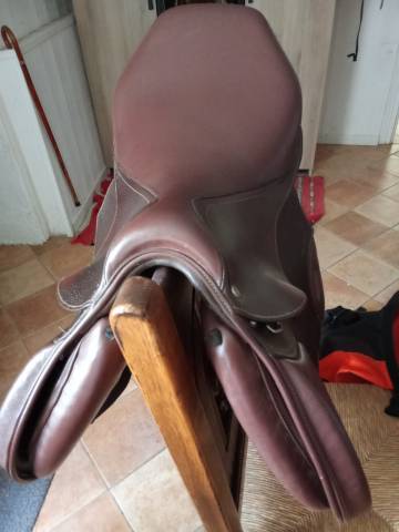 Altra sella Fouganza  17.5" - 2022