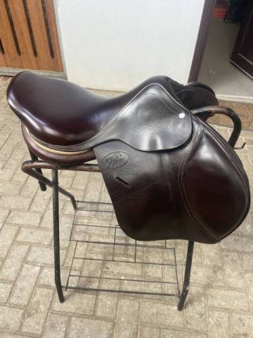 Sella da salto ostacoli Jump in  17.5" - 2021