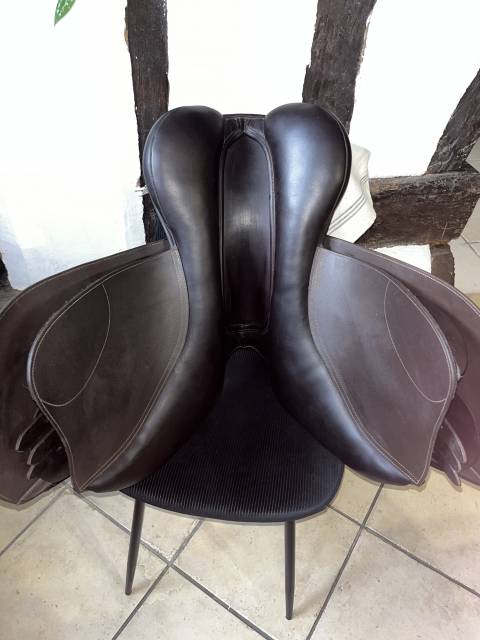 Sella mista Eric Thomas  17.5" - 2023