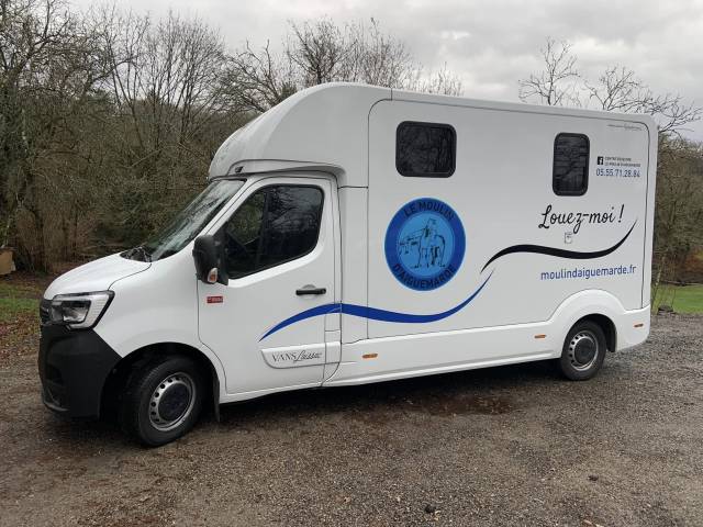 Van per Cavalli Renault Master 2022 Occasione