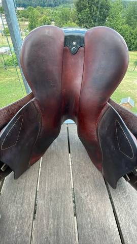 Sella da salto ostacoli CWD  16.5" - 2021