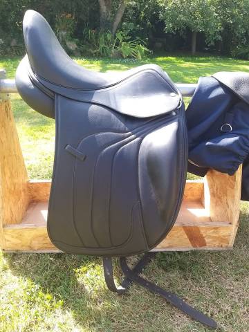 Sella da dressage Antarès Altair  17" - 2023