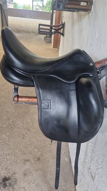 Sella da dressage Childeric  17.5" - 2018