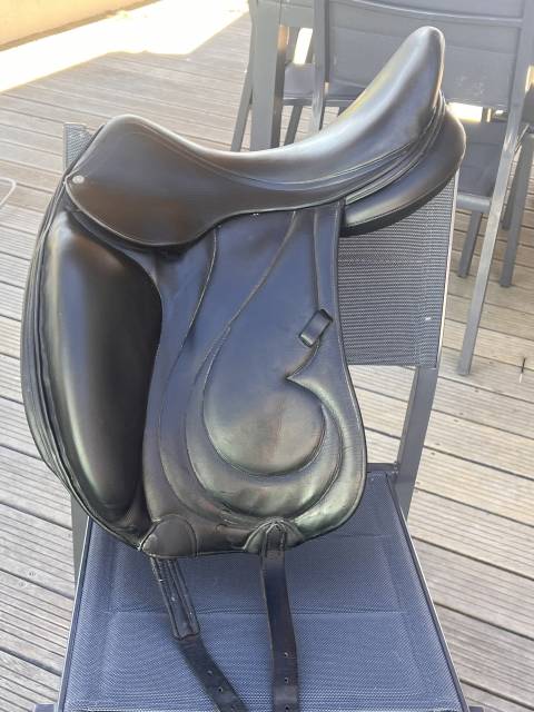 Sella da dressage Antarès Je ne sais pas  17" - 2010
