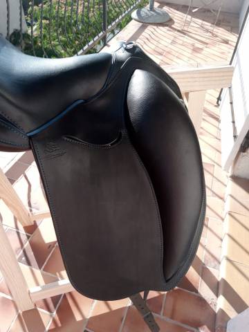 Sella da dressage Gaston Mercier  17" - 2025