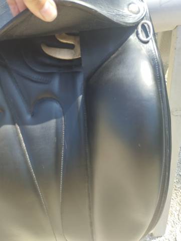 Sella da dressage Devoucoux Makila  17" - 2008