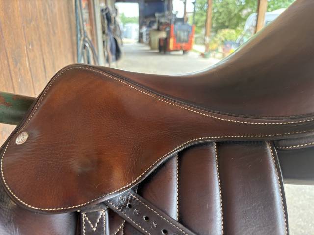 Sella da salto ostacoli Forestier  18" - 2021