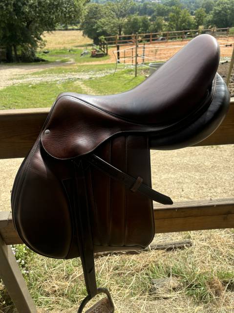 Sella da salto ostacoli Forestier  18" - 2021