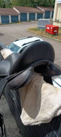 Sella da dressage Childeric  17" - 2019