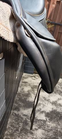 Sella da dressage Childeric  17" - 2019