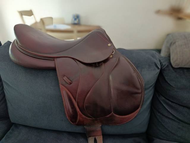 Sella da salto ostacoli Devoucoux  17.5" - 2016