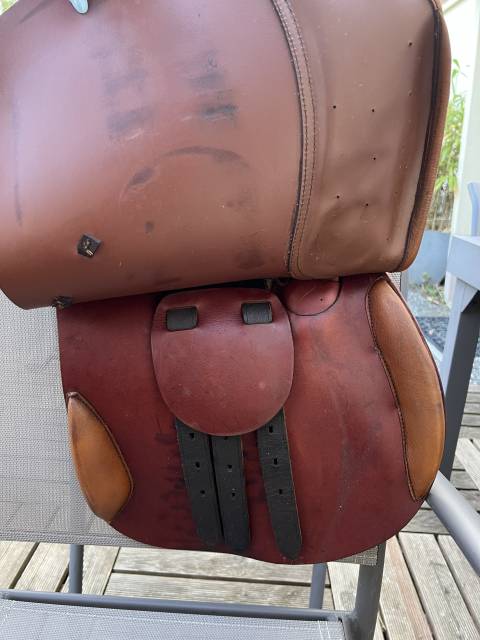 Sella da salto ostacoli   17.5" - 2010