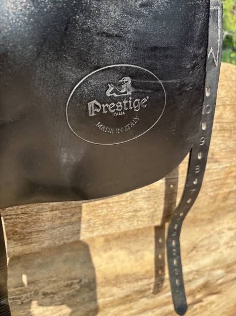 Sella da dressage Prestige Italia  17" - 2015