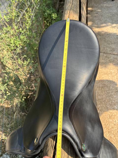 Sella da dressage Prestige Italia  17" - 2015