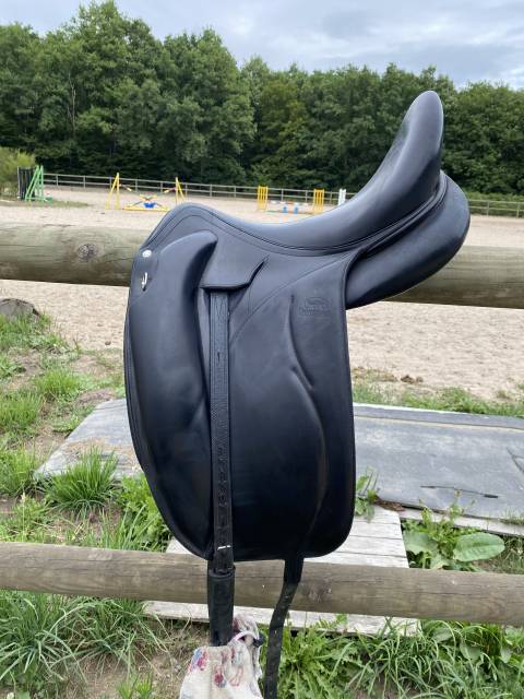 Sella da dressage Devoucoux  18" - 2017