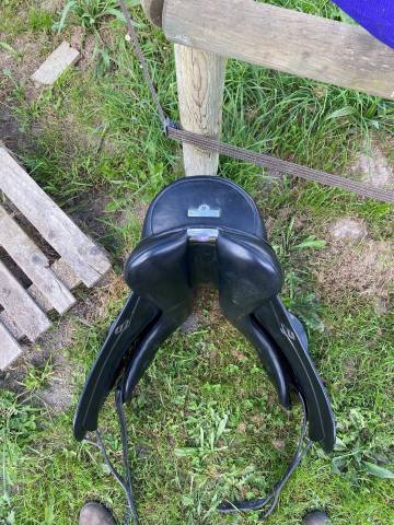 Sella da dressage Bates  18" - 2020