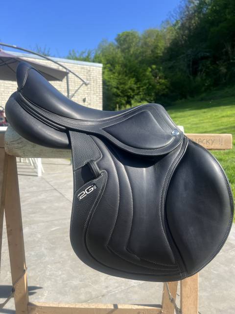 Sella da salto ostacoli CWD  17" - 2021