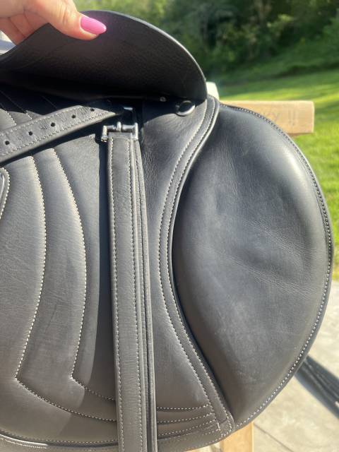 Sella da salto ostacoli CWD  17" - 2021