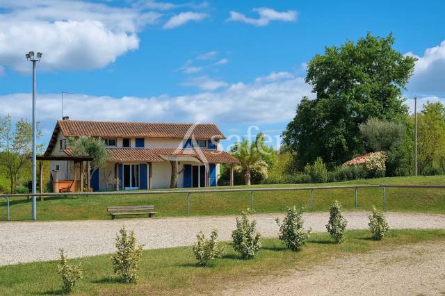 Propriet&agrave; equestre In vendita tarn