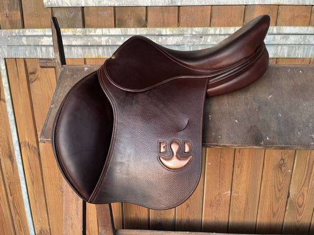 Sella da salto ostacoli Delgrange  17" - 2023