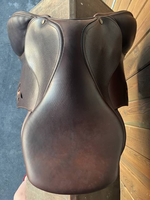 Sella da salto ostacoli Delgrange  17" - 2023