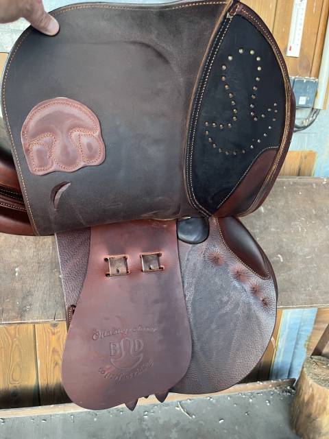 Sella da salto ostacoli Delgrange  17" - 2023