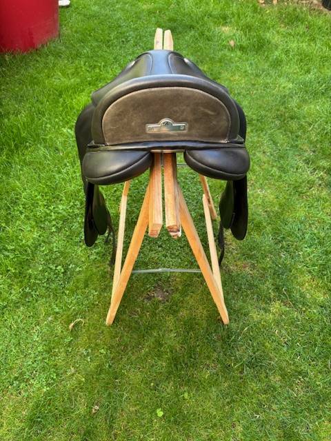 Sella da dressage Bates  17" - 2015