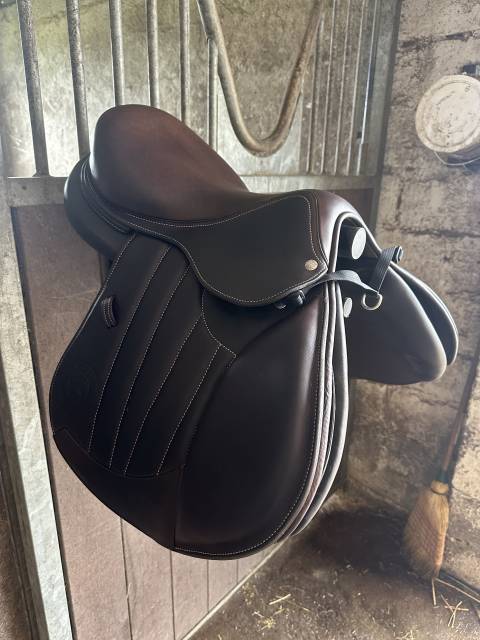 Sella da salto ostacoli Forestier  17" - 2024