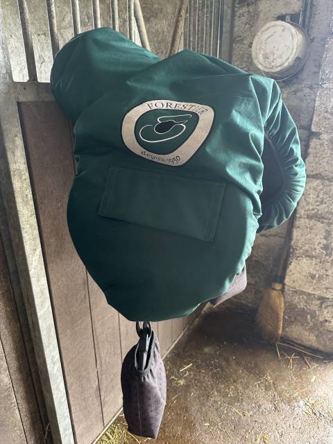 Sella da salto ostacoli Forestier  17" - 2024