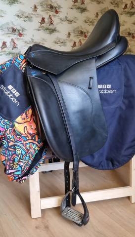 Sella da dressage Stubben  17.5" - 2023