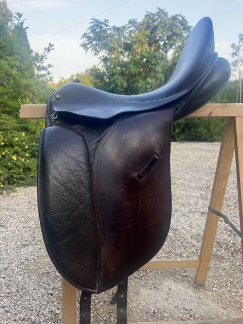 Sella da dressage  Dressage 18" - 2012