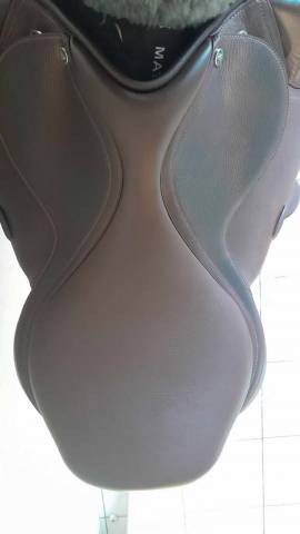 Sella da salto ostacoli Arena Monoquartier 17" - 2025