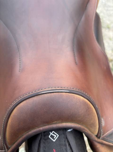 Sella da salto ostacoli Hervé Godignon  17" - 2015