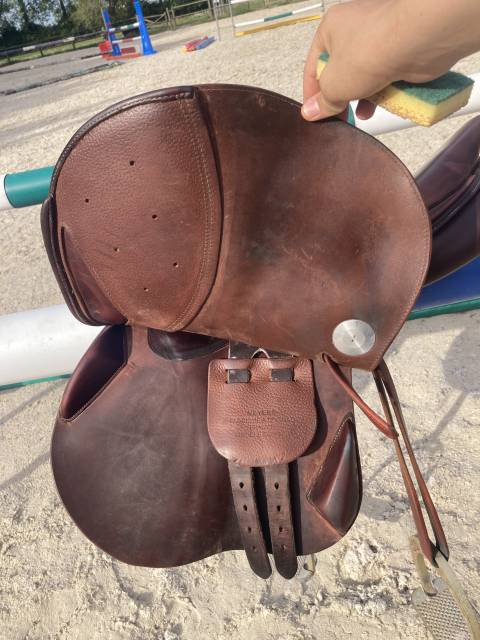 Sella da salto ostacoli Meyer  17.5" - 2023