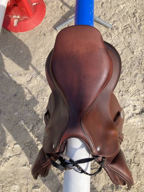 Sella da salto ostacoli Meyer  17.5" - 2023