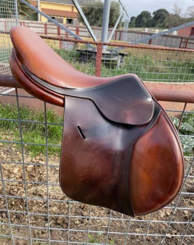 Sella da salto ostacoli Butet  17" - 2017