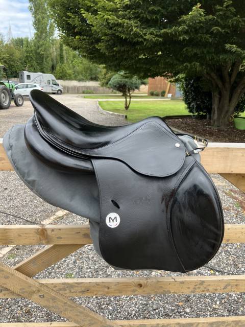 Sella da salto ostacoli Meyer  17.5" - 2019