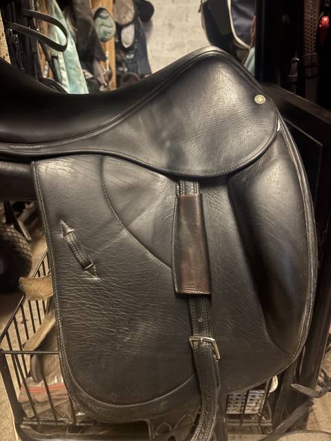 Sella da dressage Belloir Dressage  17" - 2010
