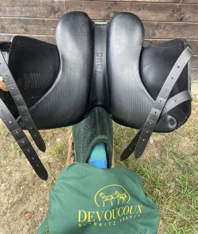 Sella da dressage Devoucoux  17.5" - 2020
