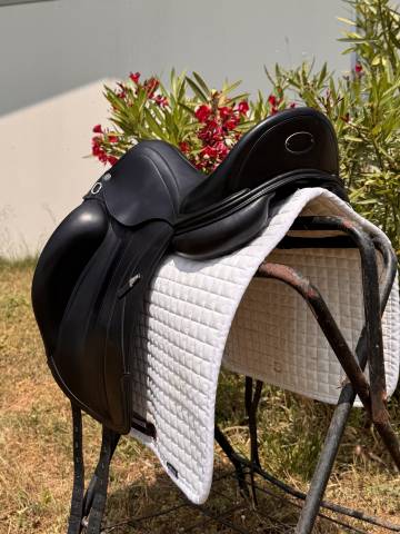 Sella da dressage Equipe  17.5" - 2022