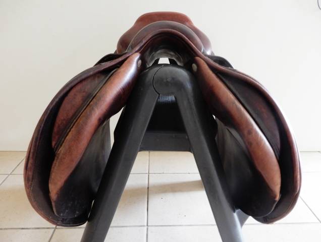 Sella da salto ostacoli CWD  17.5" - 2012