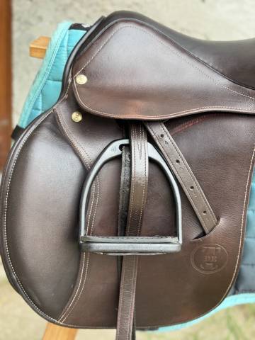 Sella da salto ostacoli TdeT  17" - 2020