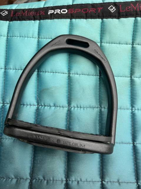 Sella da salto ostacoli TdeT  17" - 2020