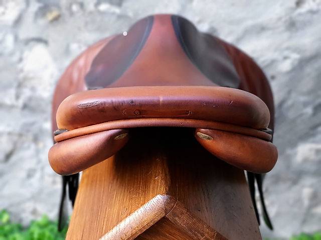 Sella da salto ostacoli Butet  17.5" - 2014