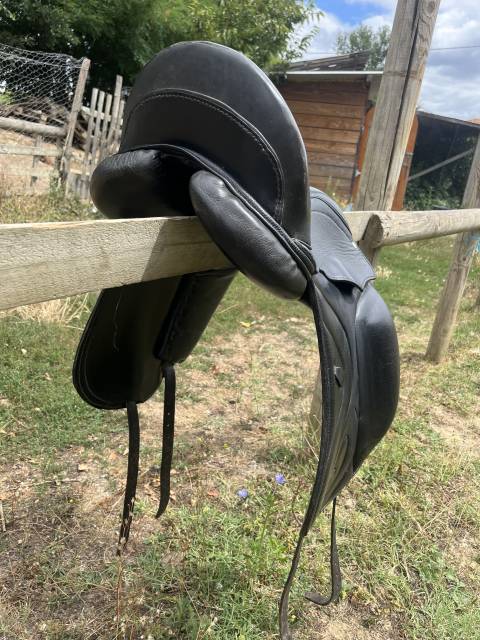 Sella da dressage  G.Lou Sellier  16.5" - 2023