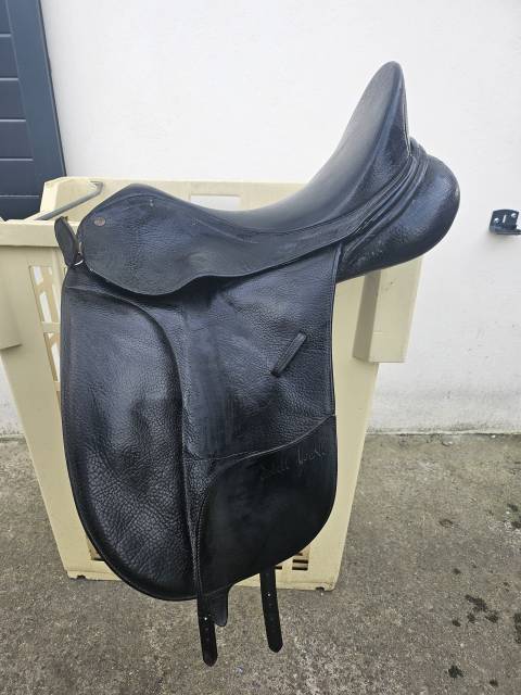 Sella da dressage Bates  17.5" - 2015