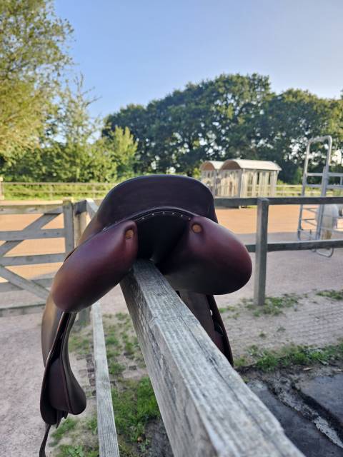 Sella mista Meyer Marianne 17.5" - 2022