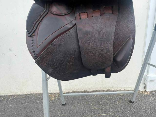 Sella da salto ostacoli CWD  18" - 2017