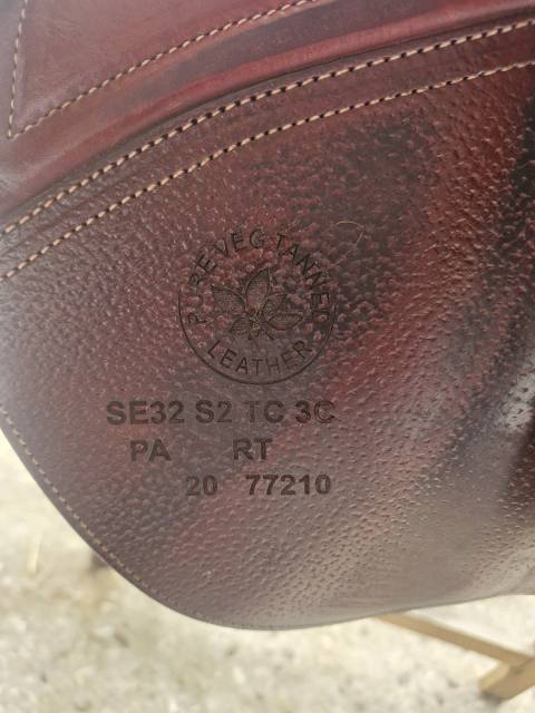 Sella da salto ostacoli CWD  17.5" - 2020
